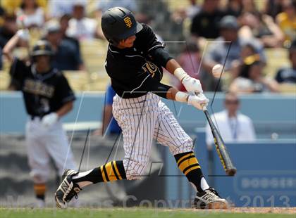 Thumbnail 2 in Cleveland vs. San Fernando (CIF LACS D1 Final) photogallery.
