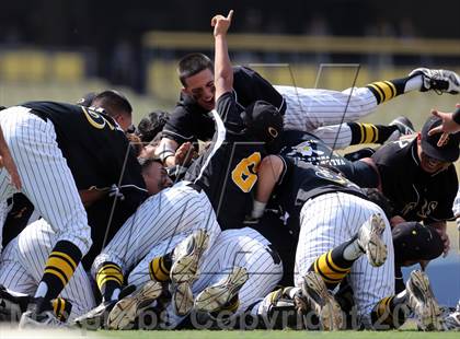 Thumbnail 2 in Cleveland vs. San Fernando (CIF LACS D1 Final) photogallery.