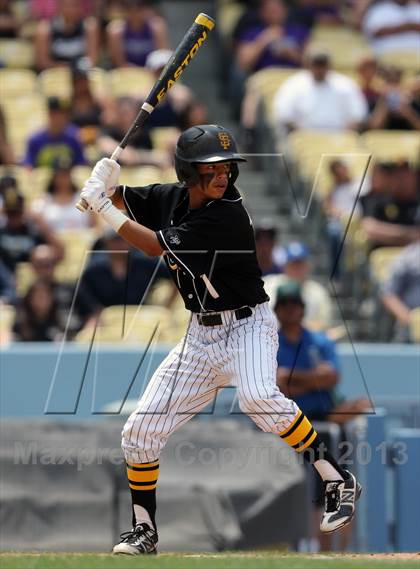 Thumbnail 1 in Cleveland vs. San Fernando (CIF LACS D1 Final) photogallery.