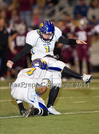 Thumbnail 1 in Chapel Hill vs. Columbia (3A Regional Semifinals) photogallery.