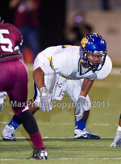 Thumbnail 2 in Chapel Hill vs. Columbia (3A Regional Semifinals) photogallery.