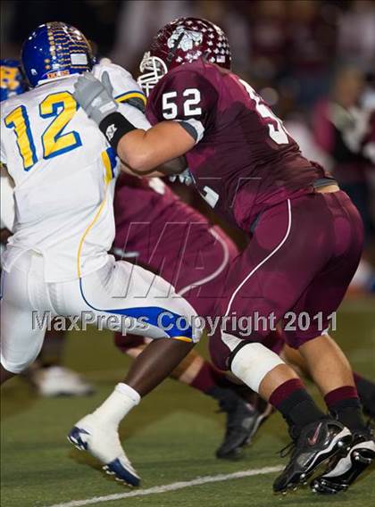 Thumbnail 3 in Chapel Hill vs. Columbia (3A Regional Semifinals) photogallery.