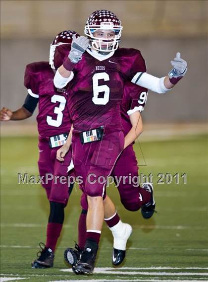 Thumbnail 2 in Chapel Hill vs. Columbia (3A Regional Semifinals) photogallery.