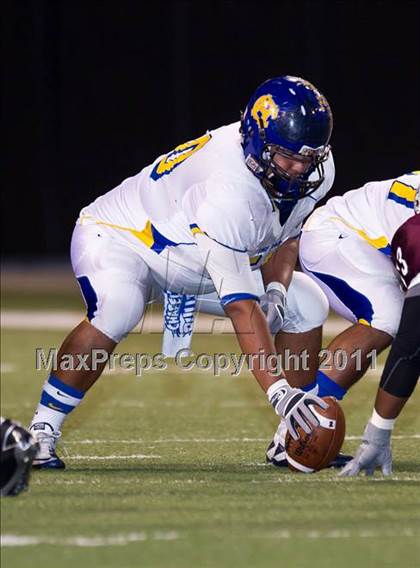 Thumbnail 1 in Chapel Hill vs. Columbia (3A Regional Semifinals) photogallery.