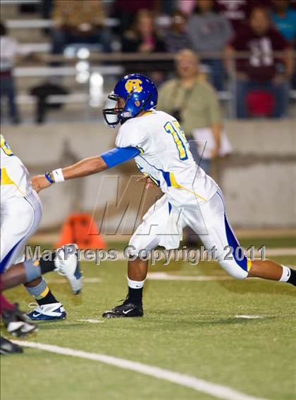 Thumbnail 1 in Chapel Hill vs. Columbia (3A Regional Semifinals) photogallery.
