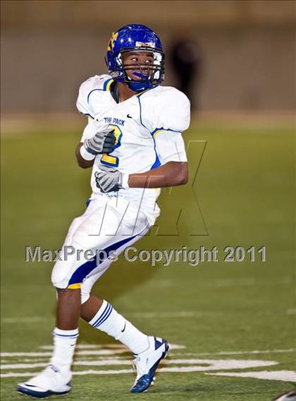 Thumbnail 2 in Chapel Hill vs. Columbia (3A Regional Semifinals) photogallery.