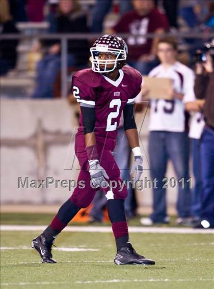 Thumbnail 1 in Chapel Hill vs. Columbia (3A Regional Semifinals) photogallery.
