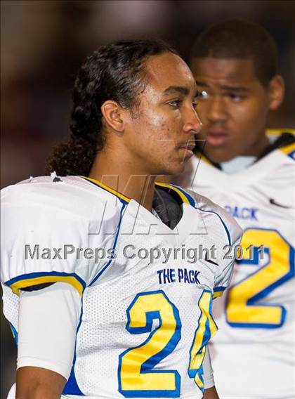 Thumbnail 3 in Chapel Hill vs. Columbia (3A Regional Semifinals) photogallery.