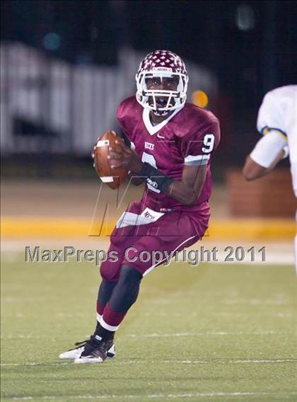 Thumbnail 1 in Chapel Hill vs. Columbia (3A Regional Semifinals) photogallery.