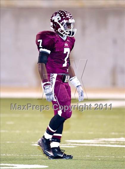 Thumbnail 3 in Chapel Hill vs. Columbia (3A Regional Semifinals) photogallery.