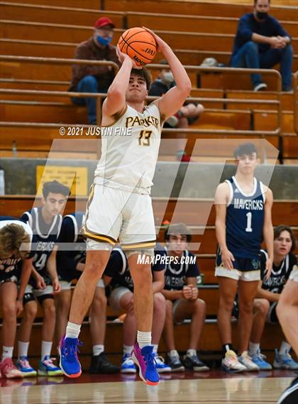 Thumbnail 2 in Francis Parker vs. La Costa Canyon (Torrey Pines Holiday Classic) photogallery.