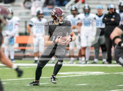 Thumbnail 3 in State College vs. Wilkes-Barre (PIAA Class 6A First Round) photogallery.