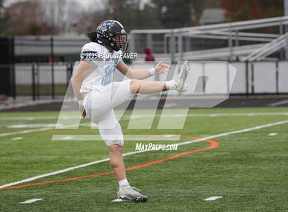 Thumbnail 3 in State College vs. Wilkes-Barre (PIAA Class 6A First Round) photogallery.