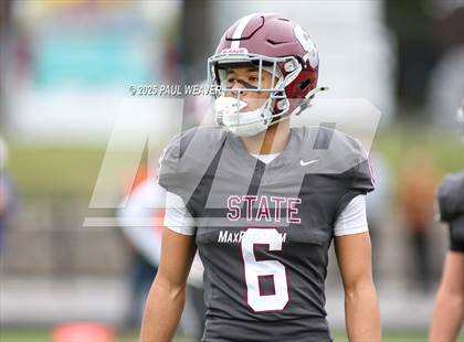 Thumbnail 3 in State College vs. Wilkes-Barre (PIAA Class 6A First Round) photogallery.