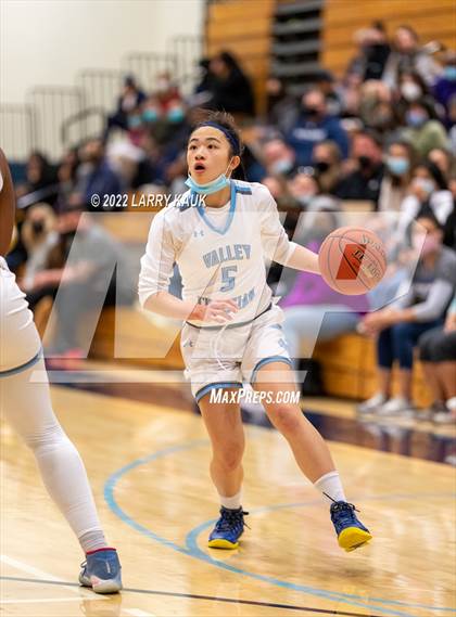 Thumbnail 1 in Saint Francis vs Valley Christian (CIF Open Division Final) photogallery.