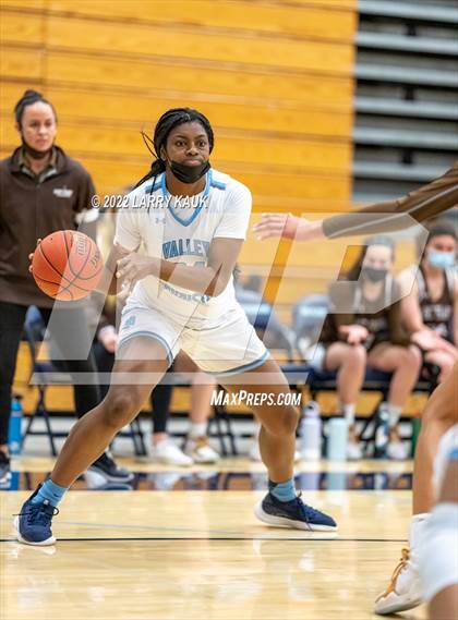 Thumbnail 2 in Saint Francis vs Valley Christian (CIF Open Division Final) photogallery.