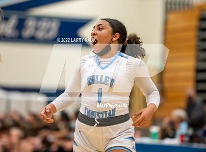 Thumbnail 1 in Saint Francis vs Valley Christian (CIF Open Division Final) photogallery.