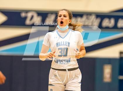 Thumbnail 1 in Saint Francis vs Valley Christian (CIF Open Division Final) photogallery.