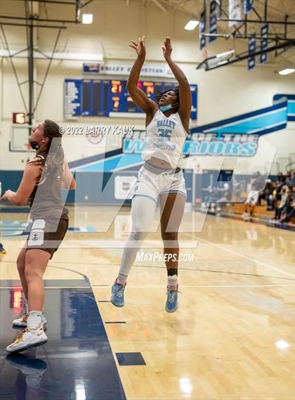 Thumbnail 2 in Saint Francis vs Valley Christian (CIF Open Division Final) photogallery.