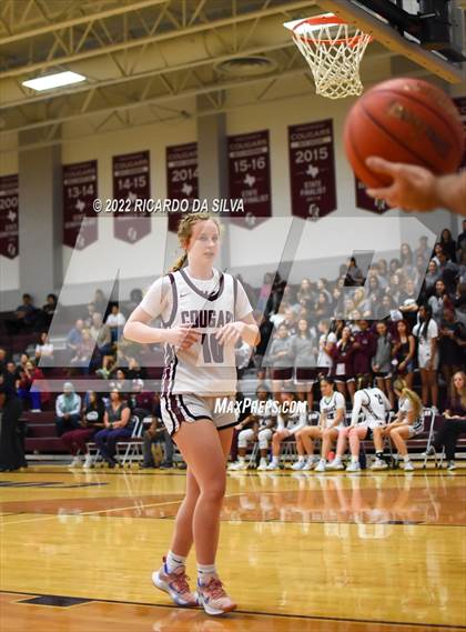 Thumbnail 3 in Cinco Ranch vs Mayde Creek photogallery.
