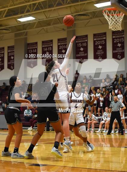 Thumbnail 2 in Cinco Ranch vs Mayde Creek photogallery.