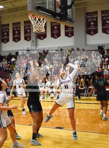 Thumbnail 3 in Cinco Ranch vs Mayde Creek photogallery.
