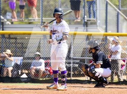 Thumbnail 1 in Lennard vs. Robinson photogallery.