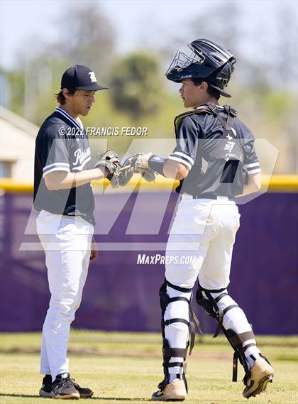 Thumbnail 1 in Lennard vs. Robinson photogallery.