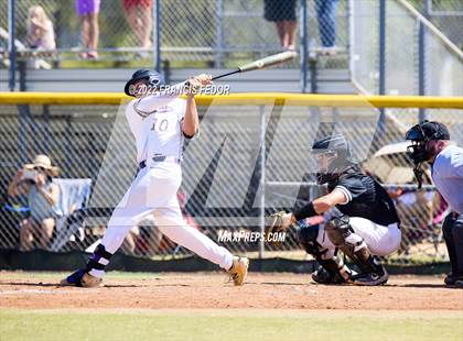 Thumbnail 3 in Lennard vs. Robinson photogallery.
