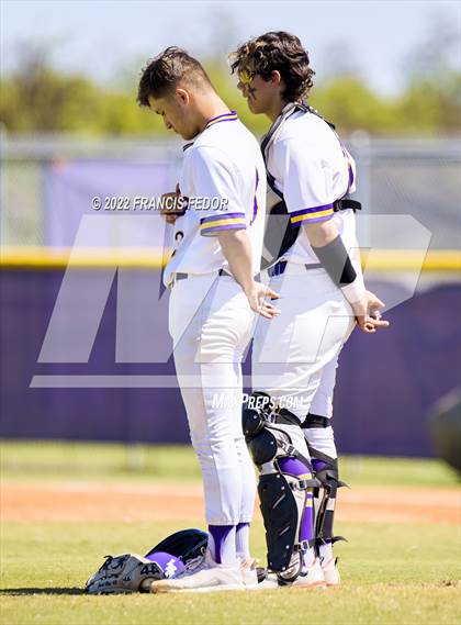 Thumbnail 2 in Lennard vs. Robinson photogallery.