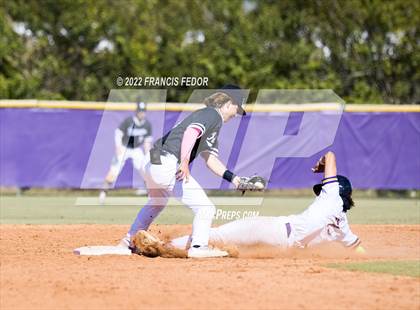 Thumbnail 3 in Lennard vs. Robinson photogallery.