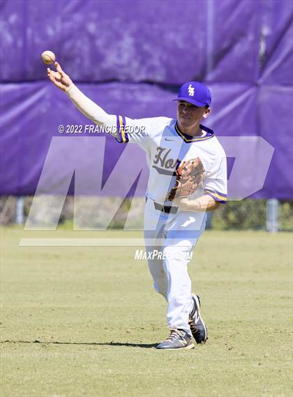 Thumbnail 3 in Lennard vs. Robinson photogallery.