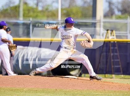 Thumbnail 3 in Lennard vs. Robinson photogallery.