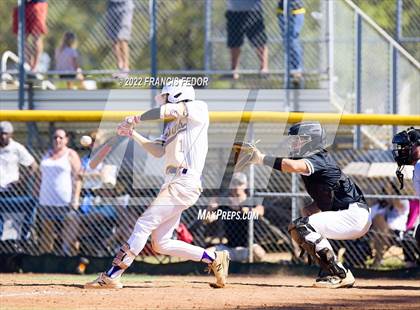 Thumbnail 2 in Lennard vs. Robinson photogallery.