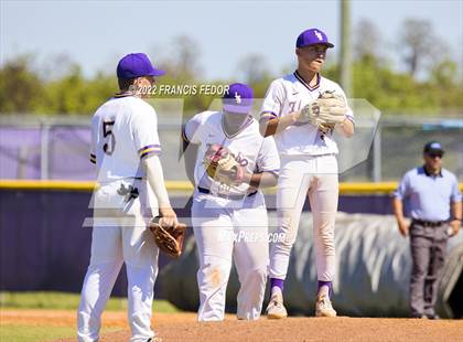 Thumbnail 1 in Lennard vs. Robinson photogallery.