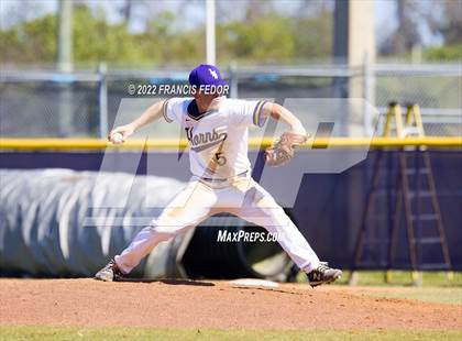 Thumbnail 3 in Lennard vs. Robinson photogallery.
