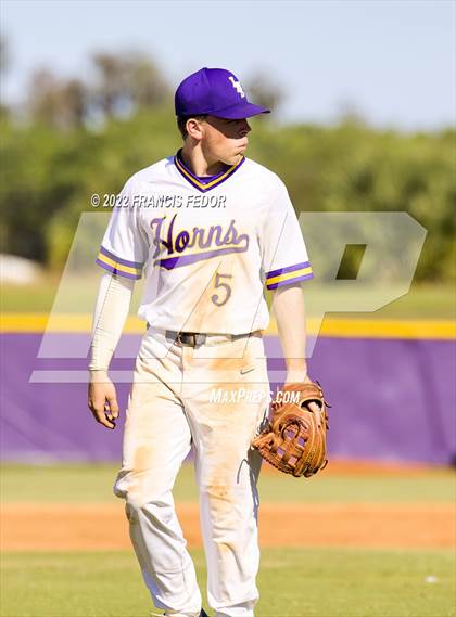 Thumbnail 3 in Lennard vs. Robinson photogallery.