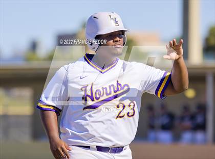 Thumbnail 1 in Lennard vs. Robinson photogallery.