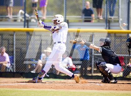 Thumbnail 2 in Lennard vs. Robinson photogallery.