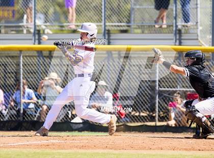 Thumbnail 3 in Lennard vs. Robinson photogallery.