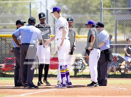 Thumbnail 3 in Lennard vs. Robinson photogallery.