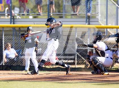 Thumbnail 1 in Lennard vs. Robinson photogallery.