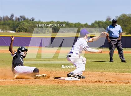 Thumbnail 2 in Lennard vs. Robinson photogallery.