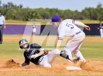 Thumbnail 2 in Lennard vs. Robinson photogallery.