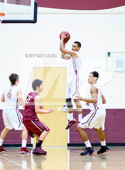 Thumbnail 1 in Golden Valley vs Whitney (CIF SJS D2 Playoff) photogallery.