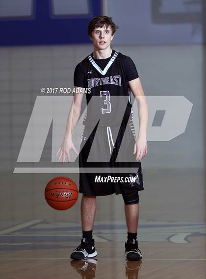 Thumbnail 2 in Lincoln Southeast vs. Lincoln Northeast (HAC Tournament) photogallery.