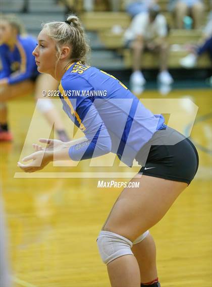Thumbnail 3 in Bauxite @ Sheridan photogallery.