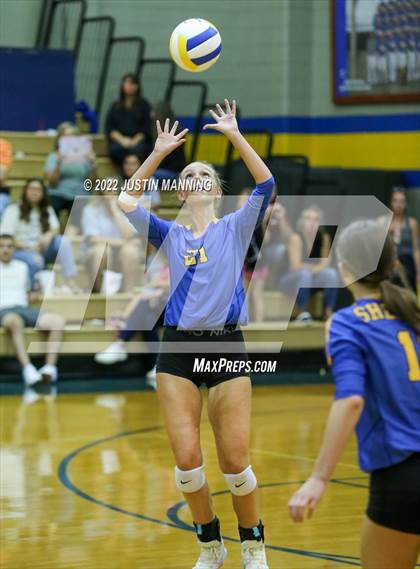 Thumbnail 2 in Bauxite @ Sheridan photogallery.