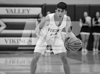 Thumbnail 2 in Albuquerque vs. Valley (Albuquerque Metro Championships) photogallery.