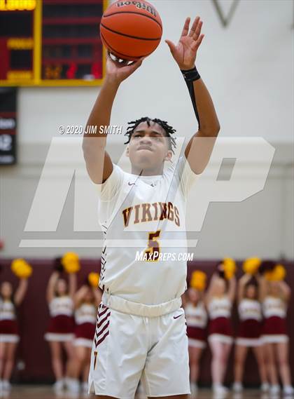 Thumbnail 2 in Albuquerque vs. Valley (Albuquerque Metro Championships) photogallery.